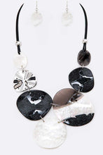 Load image into Gallery viewer, Mix Tone Necklace Set
